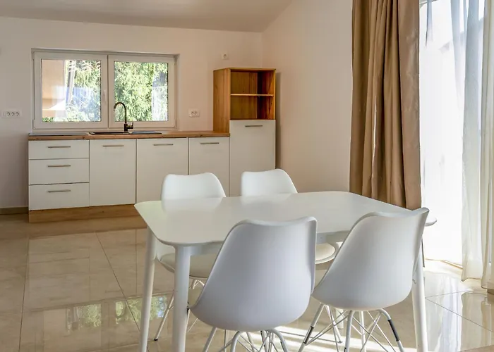 Adelsberg Inn-1 By Interhome Appartamento